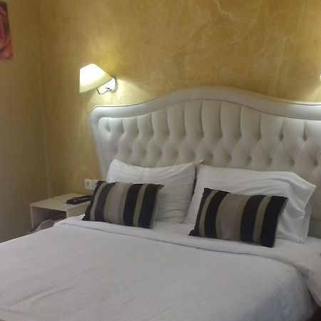 Hotel Mideia Levádeia Zewnętrze zdjęcie
