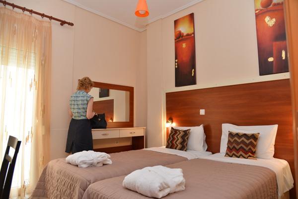 Hotel Mideia Levádeia Zewnętrze zdjęcie