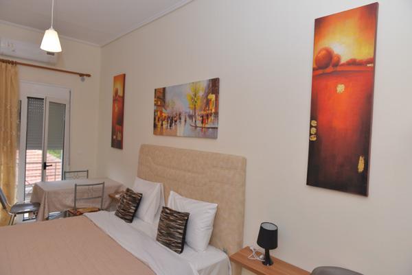 Hotel Mideia Levádeia Zewnętrze zdjęcie